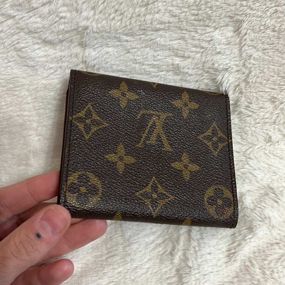 Auth. LOUIS VUITTON Monogrammed Authentic Bifold Wallet - Picture 3 of 8
